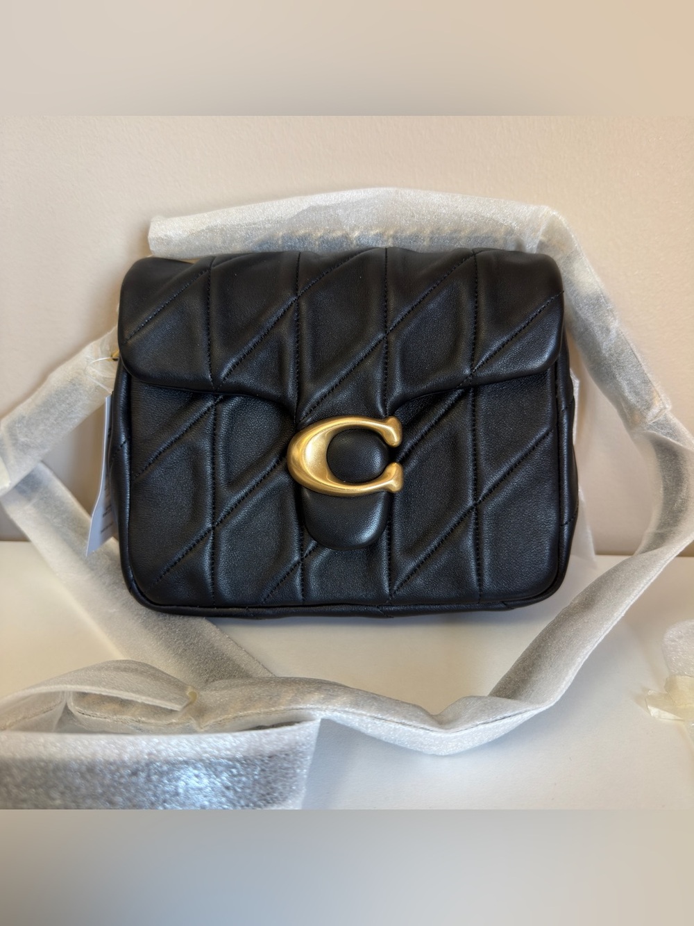 Coach CW628 TABBY 17